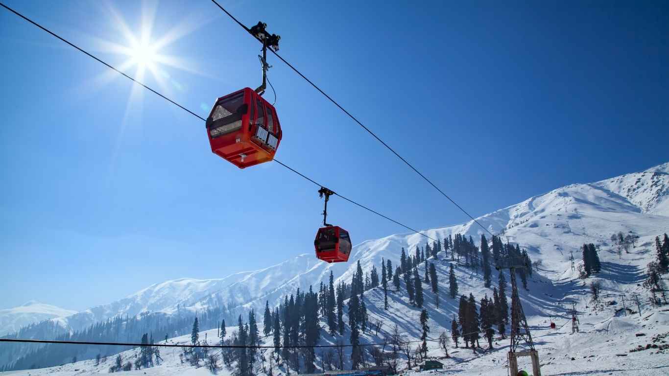 Senior Citizen Kashmir Vacation Tour